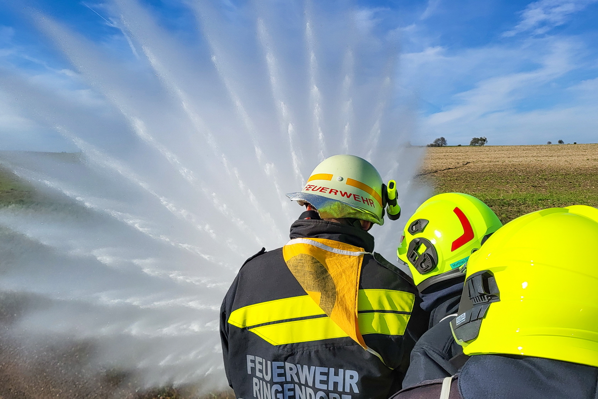 Feuerwehrbasiswissen und Abschluss Truppmann in Großmugl