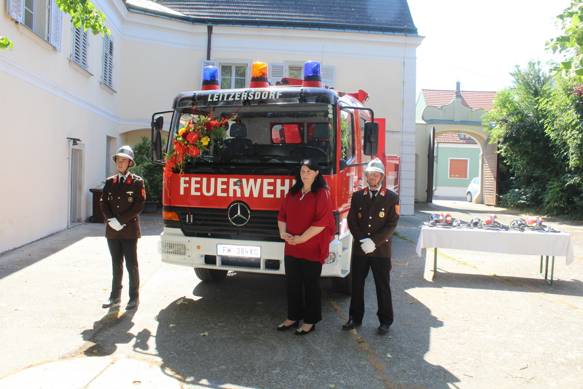 Fahrzeugsegnung in Leitzersdorf