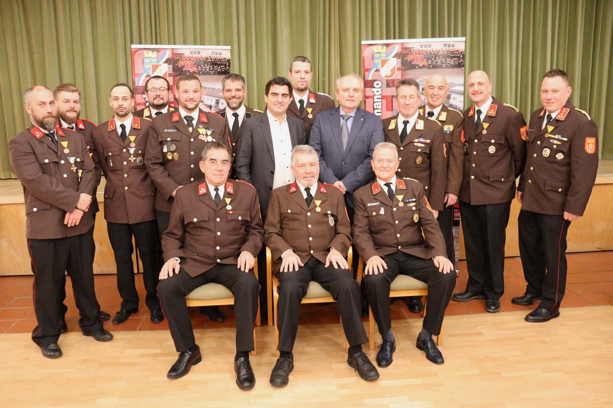 Ehrungen des AFKDOs Korneuburg in Hagenbrunn