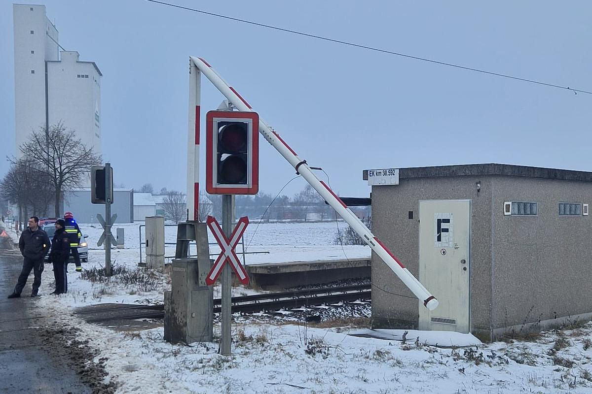 Unfall auf Bahnübergang in Oberolberndorf